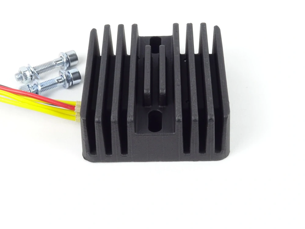 Regulátor dobíjení 40 A, 5 vývodů