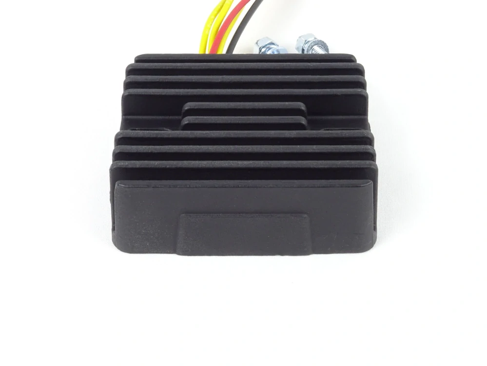 Regulátor dobíjení 40 A, 5 vývodů