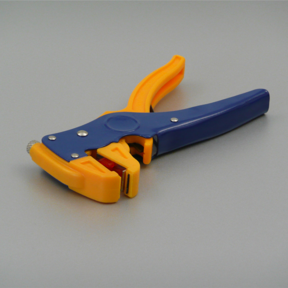 Kleště odizolovací 0.5 - 6.0mm2 s nastavitelným přítlakem