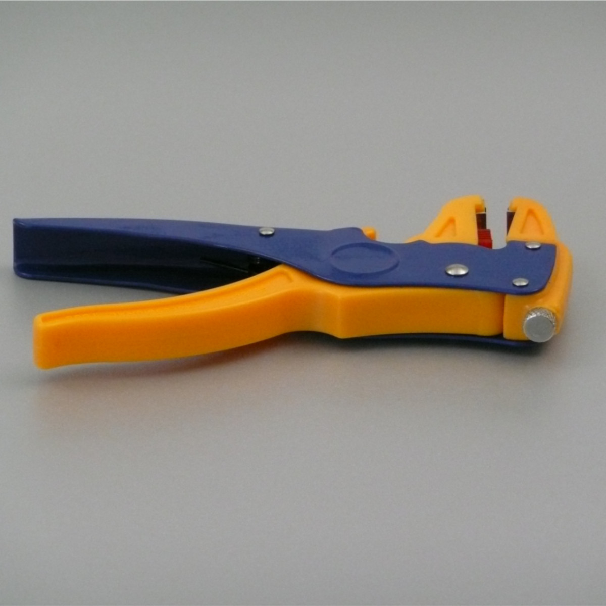 Kleště odizolovací 0.5 - 6.0mm2 s nastavitelným přítlakem
